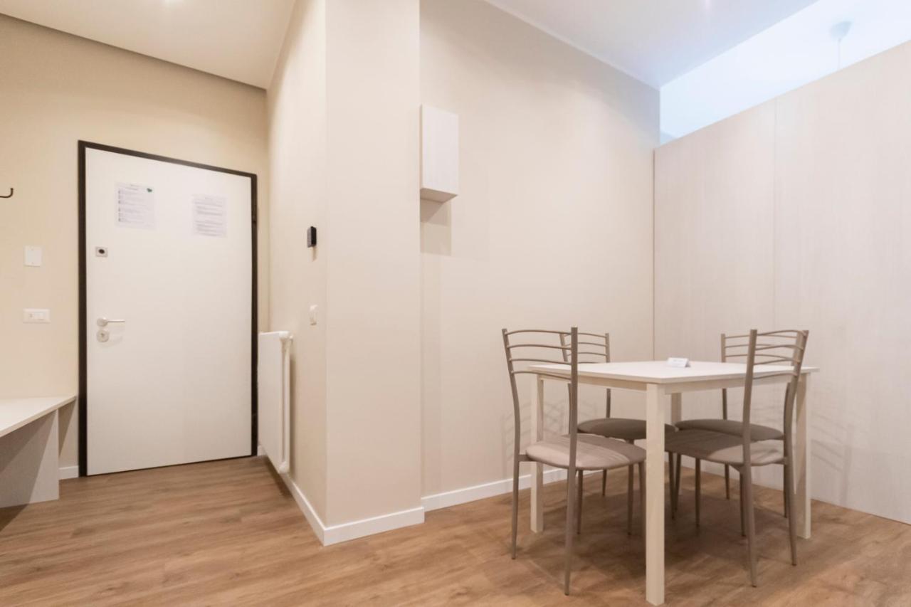 Missori Apartment 1 Милано Екстериор снимка